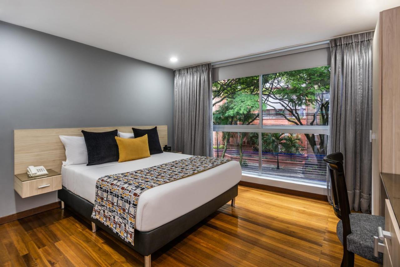 Hotel Asturias Медельин Экстерьер фото