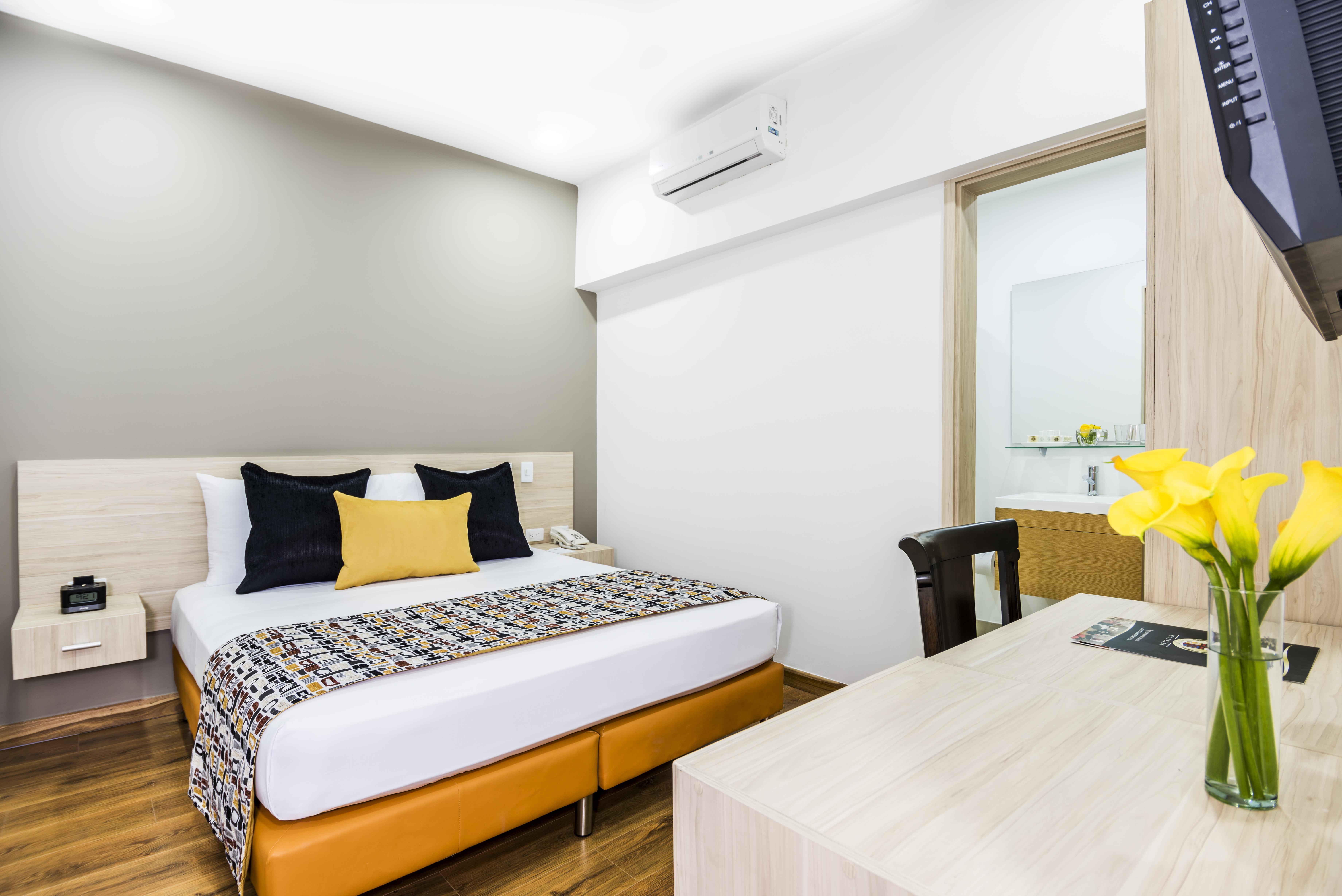 Hotel Asturias Медельин Экстерьер фото